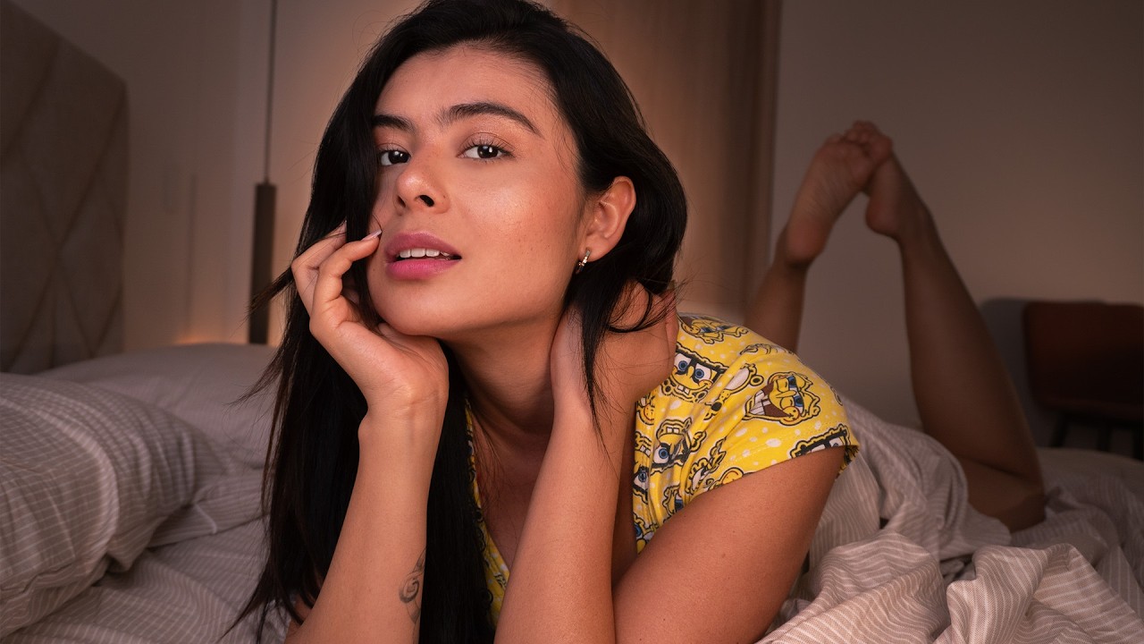 En la cama con tu MEJOR AMIGA | ASMR Roleplay