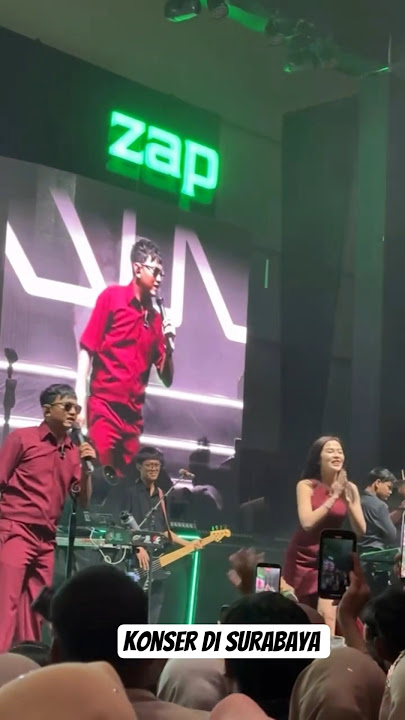 Denny Caknan Dan Bella Bonita Saat Di Panggung Konser Privat Di Surabaya