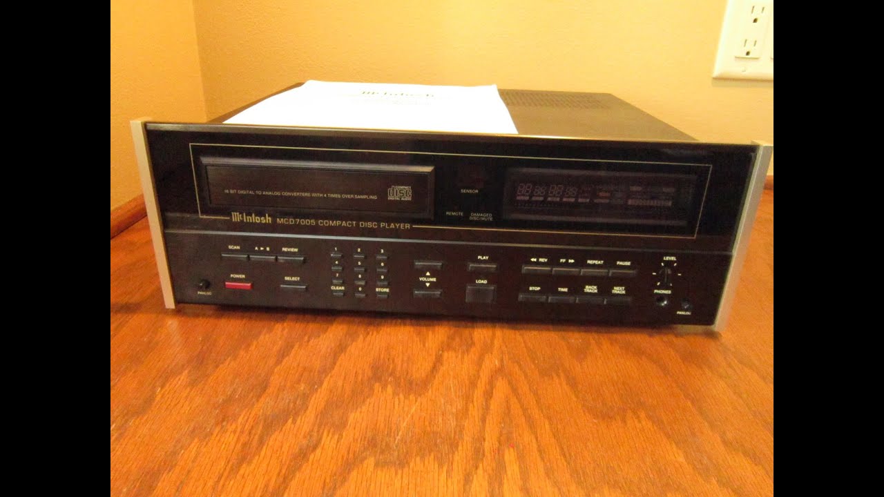 McIntosh MCD 7005 CD Player Demo