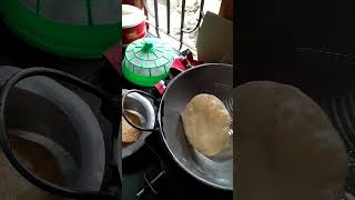 লুচি কে কে খেতে চাও বন্ধুরা. yummyfood tasty yummy food shorts