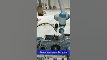 Reversing robot gearbox gluing