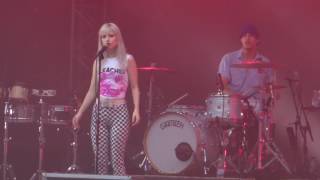 Miniatura de vídeo de "paramore - i caught myself (Hamburg Stadtpark 03.07.17)"