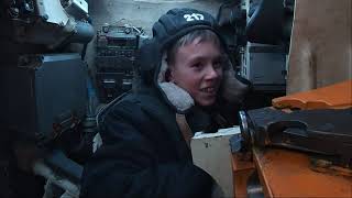 Танкисты Балтийского флота исполнили желание 12-летнего мальчика Максима