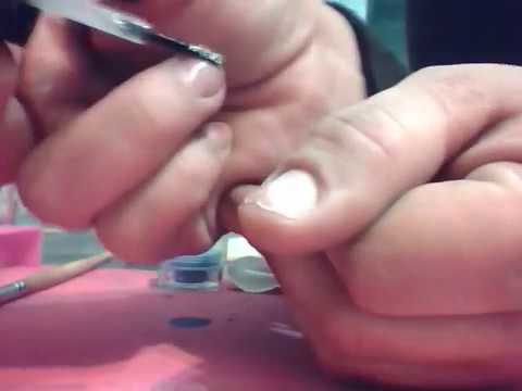 Porque se me levantan las unas acrilicas