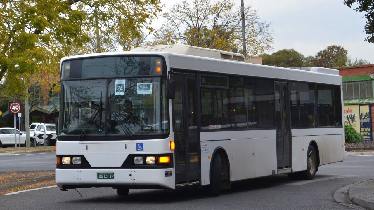 Terre Coaches BS13YP Mercedes-Benz O405NH (Volgren CR221L) - YouTube