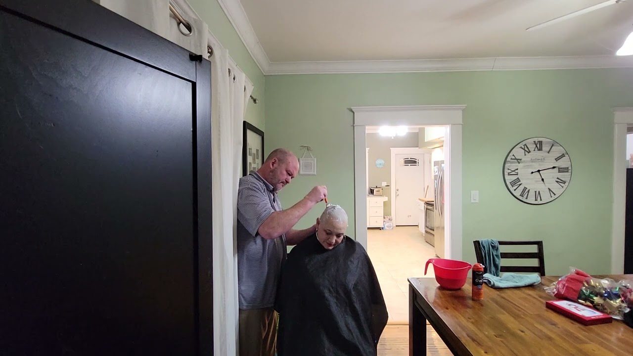 https//gofund.me/2299efc.