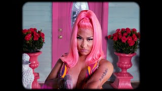 Смотреть клип Nicki Minaj - Super Freaky Girl