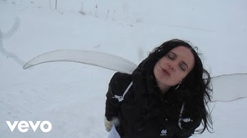 MØ - Keep Møving (Official Video)