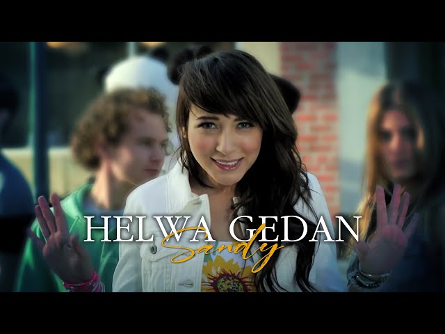Sandy - Helwa Gedan (Official Music Video) | ساندي - حلوه جدأ class=