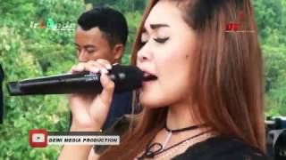 INDAH PADA WAKTUNYA   Dewi Kumoro IRLANDA 2017