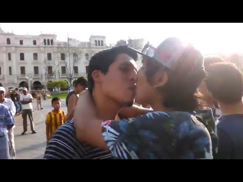 BESOS CONTRA LA HOMOFOBIA - Lima, Perú. 2016