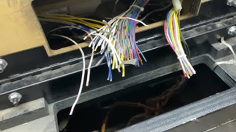 They Cut The Head Off Of This High Speed Pinball!  Wire By Wire Repair...