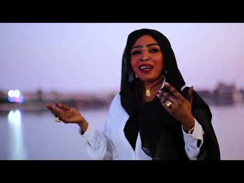 منى أبروف ام درمان