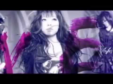 張靚穎2010年全新專輯《我相信》拍照花絮