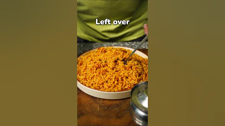 5 minute Leftover Rice Recipe #shorts #rice #garlicrice #leftoverricerecipe #cooking #food thumbnail