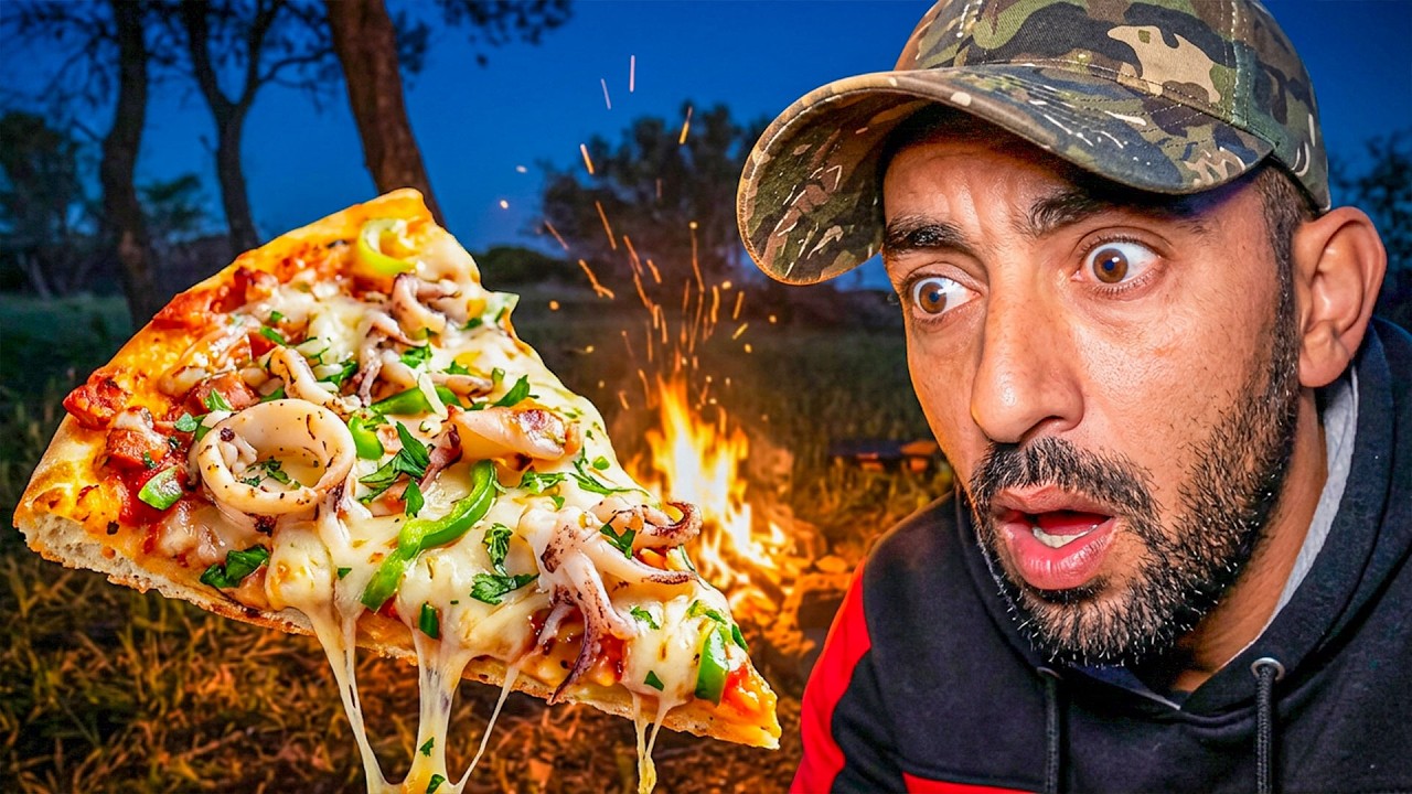 وحيد في الغابة ليلاً 🏕️ طبخت بيتزا الحبار على الفحم 🐙🍕  Solo Night Camping: Cooking Cuttlefish Pizza