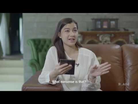 Lisa Surihani reads chat messages from sex predators