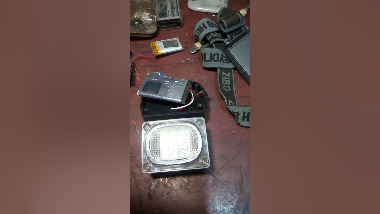 Как заменить батарейку налобного фонаря Налобный (наголовный) фонарь LED Headlight T6