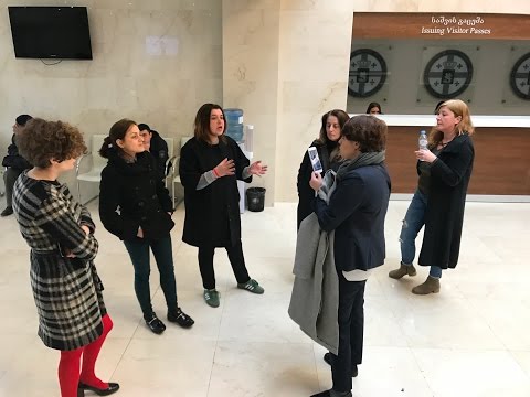 შიმშილი კანცელარიასთან