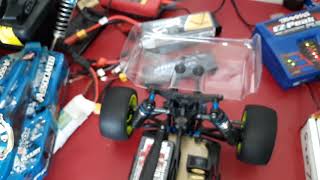 Team Associated B64