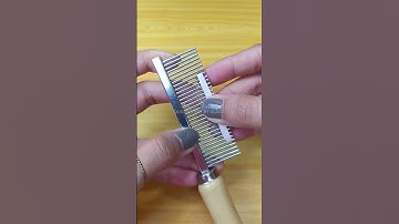Learn how to create beautiful quilling petals using a comb! #DIYPaperFlowers #QuillingArt #quilling