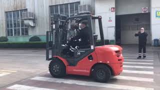 GOODSENSE S Series forklift operation and drive by Germany dealers in GOODSENSE forklift factory