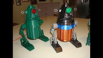 Build the Walking Trash Master Robot. 3d printed.