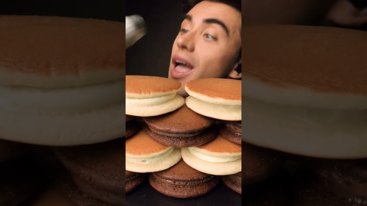 oop #mukbang #chocolateburger #burger