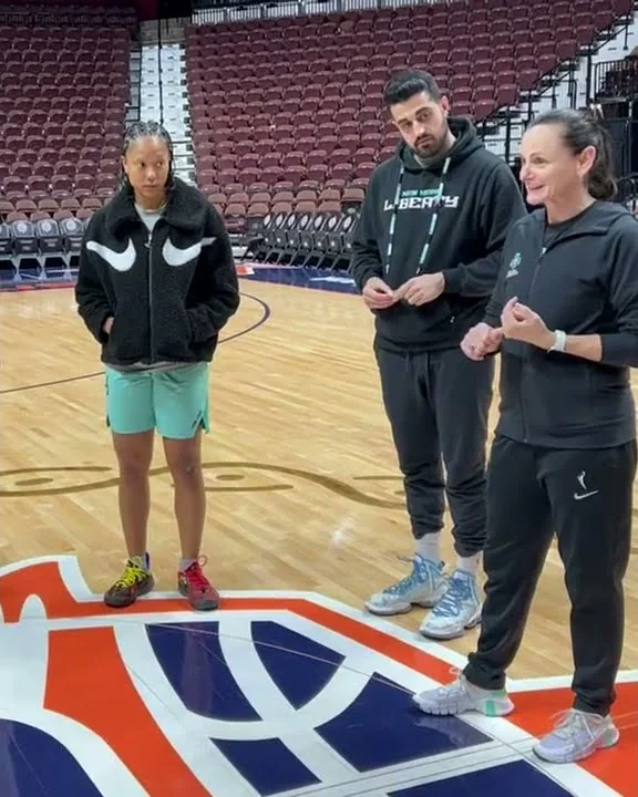 Sabrina Ionescu finds out shes a WNBA All-Star sta...