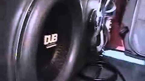 12vdb.com - car audio database: Audiobahn Dub1200.2