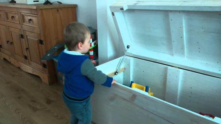 Homemade wooden toy box from old pallets.