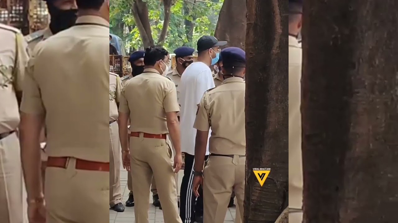 Aryan Khan Leaves NCB Office|