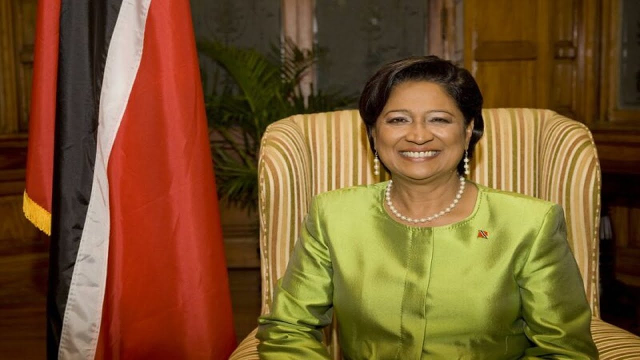 ⁣Kamla runs from her friends