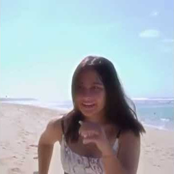 prilly di pantaii bali