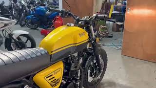 Bluroc Legend 125cc Yellow walk around video