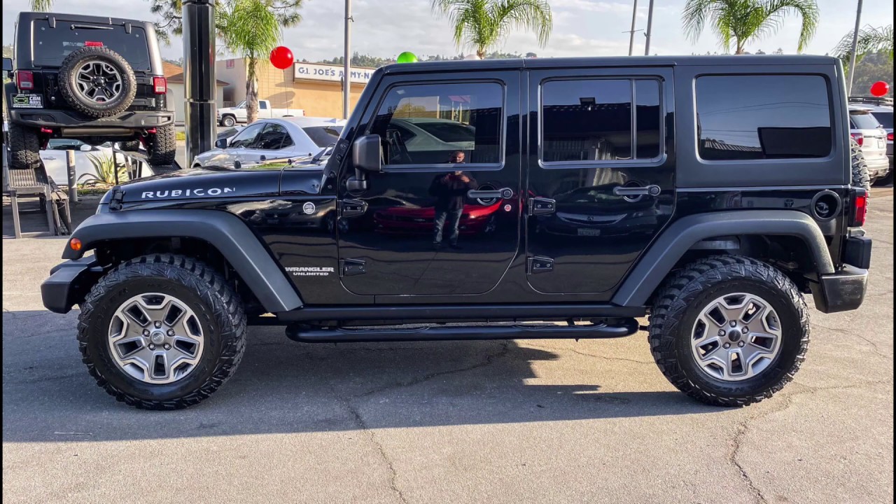 Jeep Wrangler Unlimited With Auto Roof