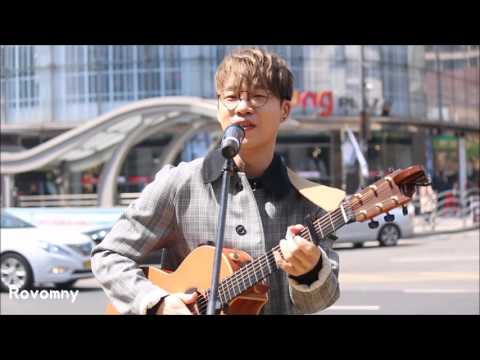 170402 홍대광의 '비처럼 찾아갈게' 우산 버스킹 (명동) - 홍대광;잘됐으면 좋겠다