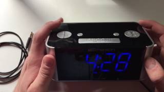 For whatever reason it seems very hard to find a traditional style
alarm clock that keeps good time and isn't piece of junk so i was
satisfied find...