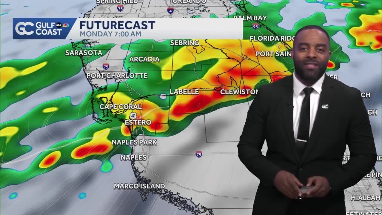 Showers and storms possible Sunday night for the Gulf Coast - YouTube