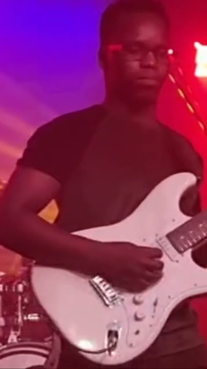 🎸🎸🇿🇼🕺💃