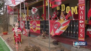 chiefs fan brings arrowhead stadium to his front yard