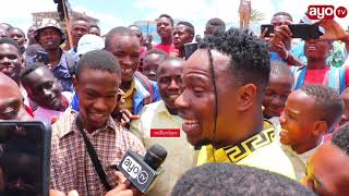BALAA LA MASHABIKI, WAMVAA NAY WA MITEGO WAKATI WA INTERVIEW ‘TUNAMLINDA’ BALAA LA MASHABIKI, WAMVAA NAY WA MITEGO WAKATI WA INTERVIEW ‘TUNAMLINDA’