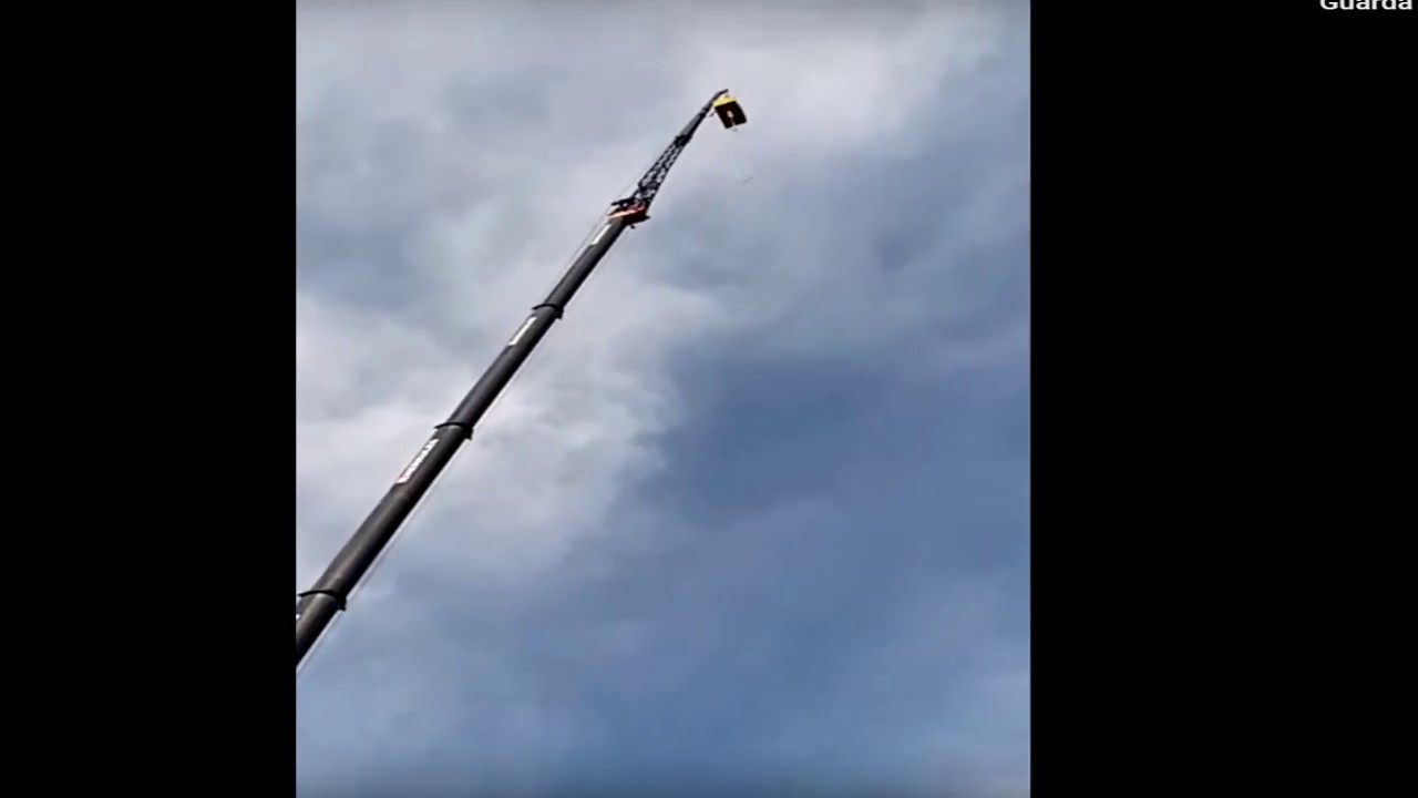 Incidente Shock!Si lancia con il bungee jumping ma durante il volo l