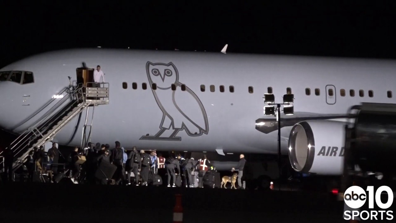Kings depart Sacramento for India in Drake's plane