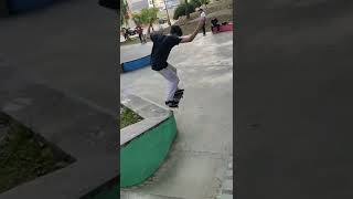 hardflip grind mais clean que você vai ver hoje 😍