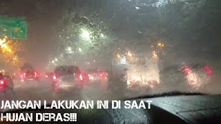tips mengendarai mobil di malam hari saat hujan deras