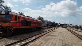D.4140 ถอยหลังเข้าต่อและทำข.456 ออกจากสถานีชุมทางหาดใหญ่