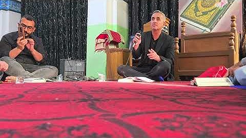 سورة النازعات بأسلوب القراءة الجماعيه بمقام الكرد بأشراف الأستاذ عدي علوان 