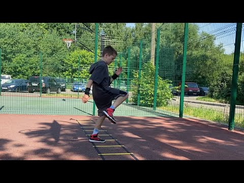 Упражнения на координационной лестнице