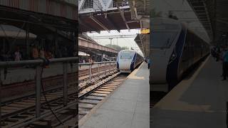 22226 Vande Bharat Express Mini Vlog